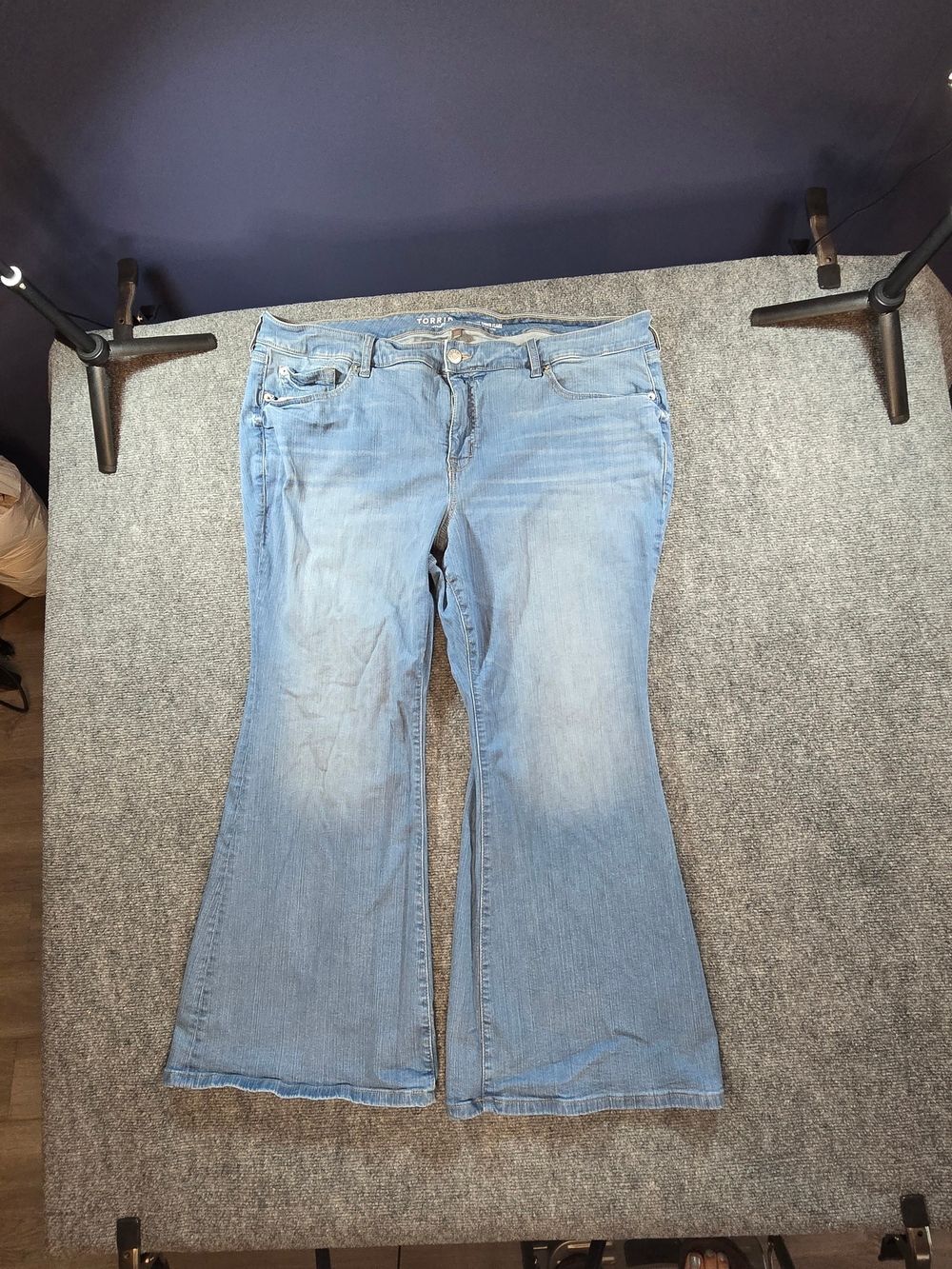 Torrid Super Flare Jeans Womens 22S Light Wash Mid Rise Stretch Denim